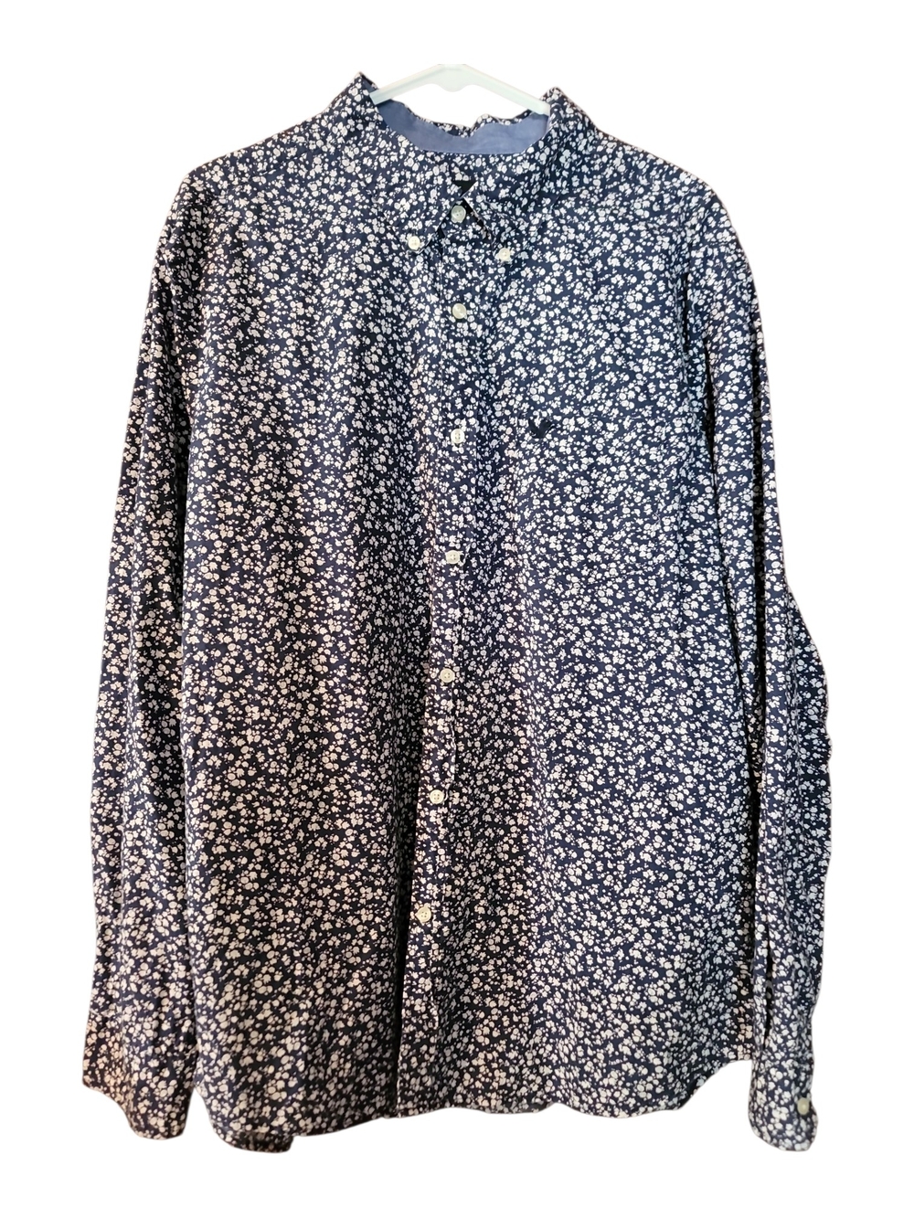 American Eagle Outfitters Navy & White Floral Button-Up Shirt